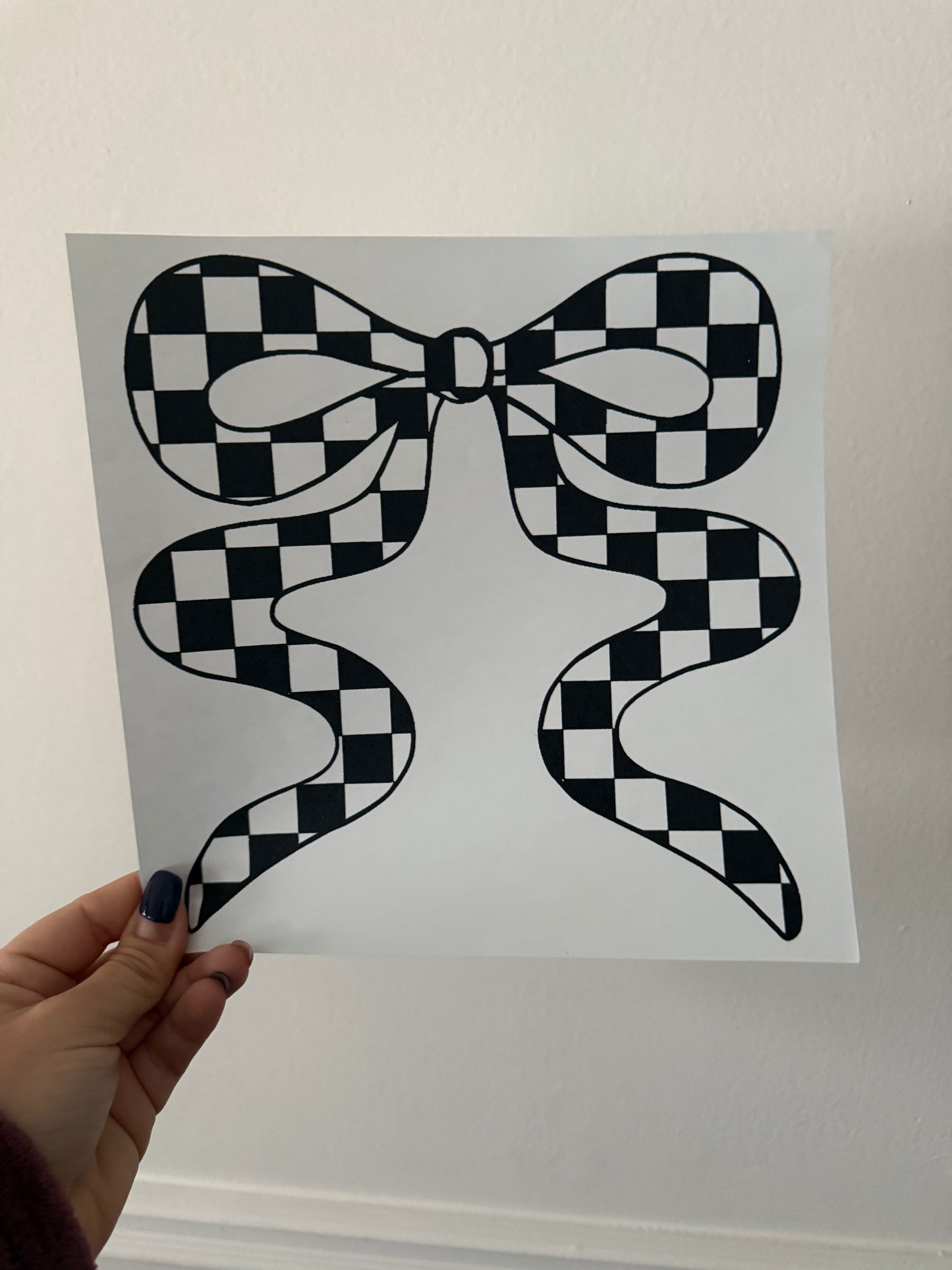 Checkered bow