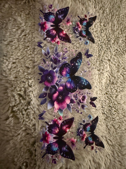 Pink/purple butterfly 🦋