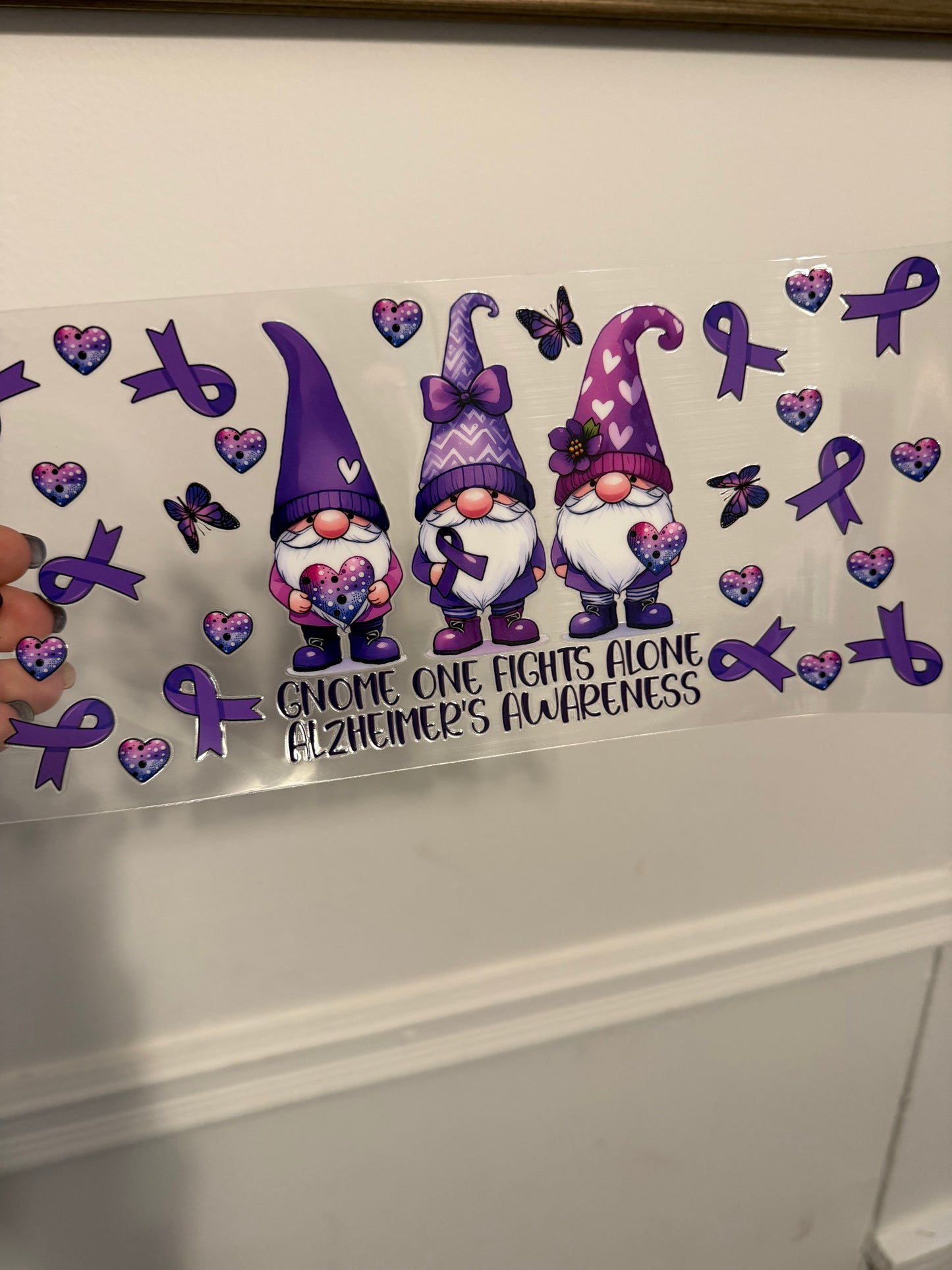 Gnome one fights alone Alzheimer’s awareness
