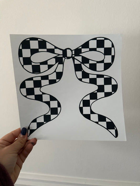 Checkered bow