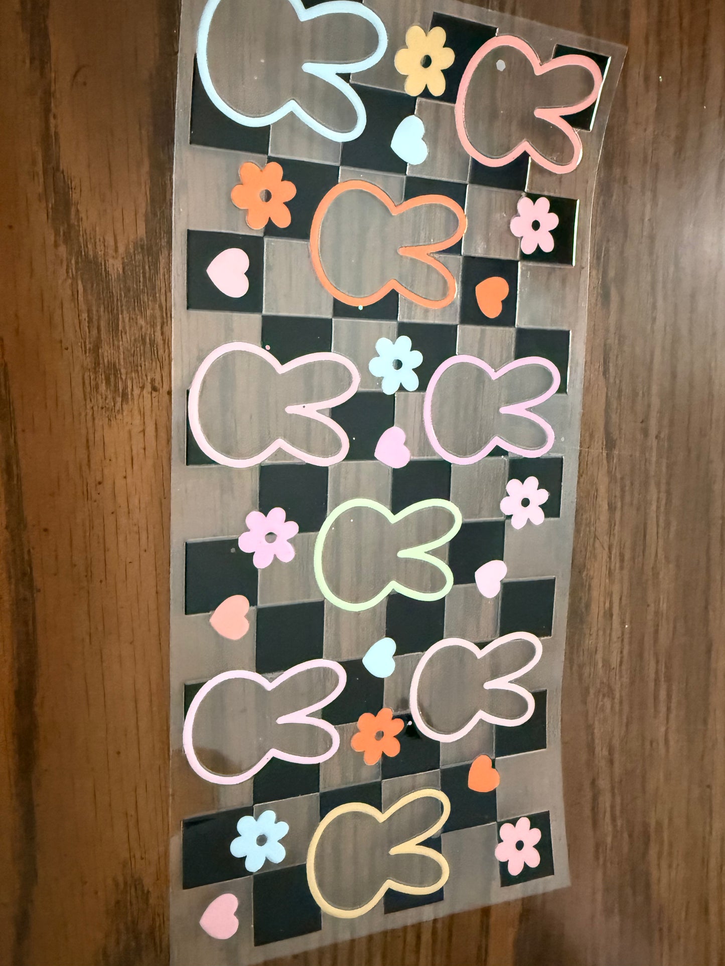 checkard easter bunny heads