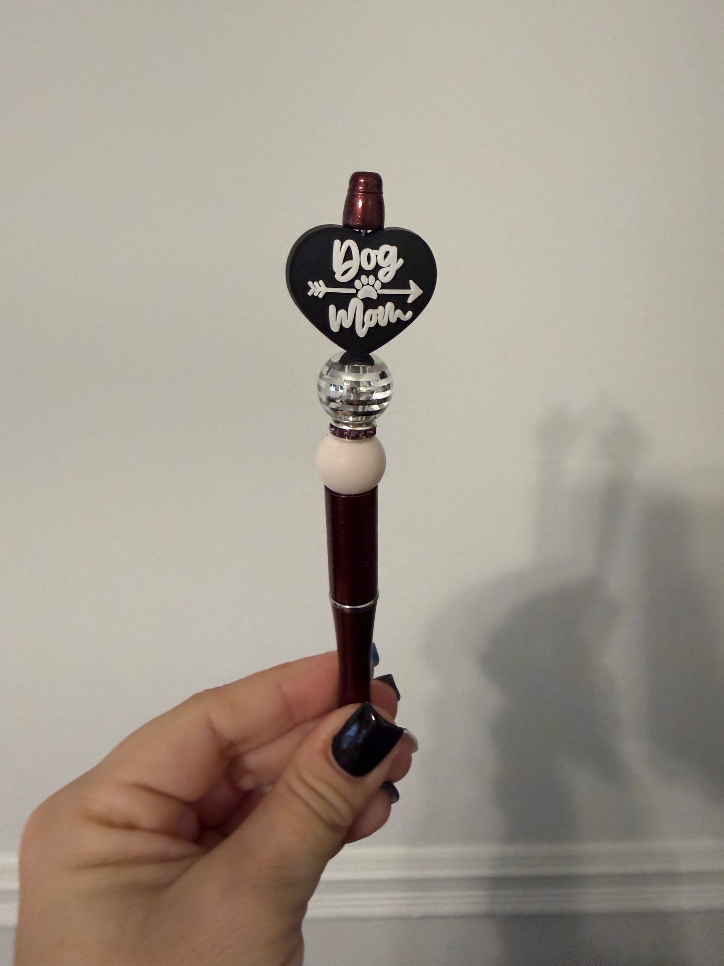 Black Dog Mom Pen