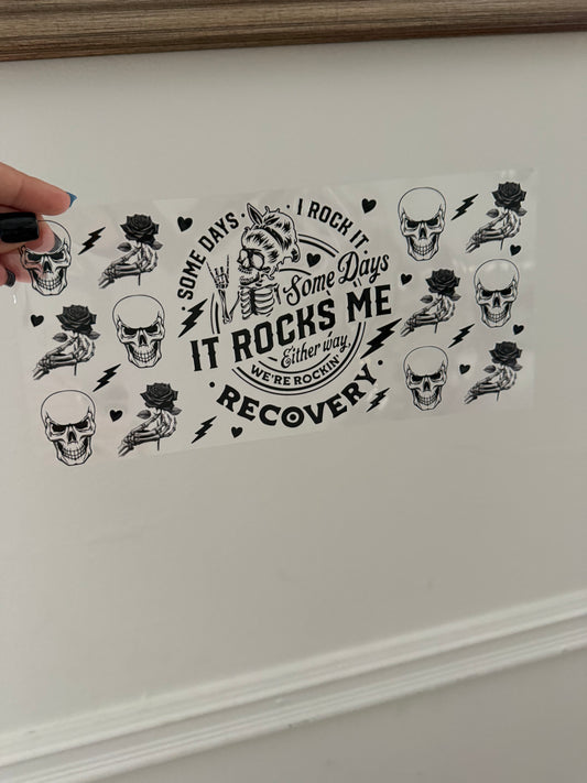 IT ROCKS ME