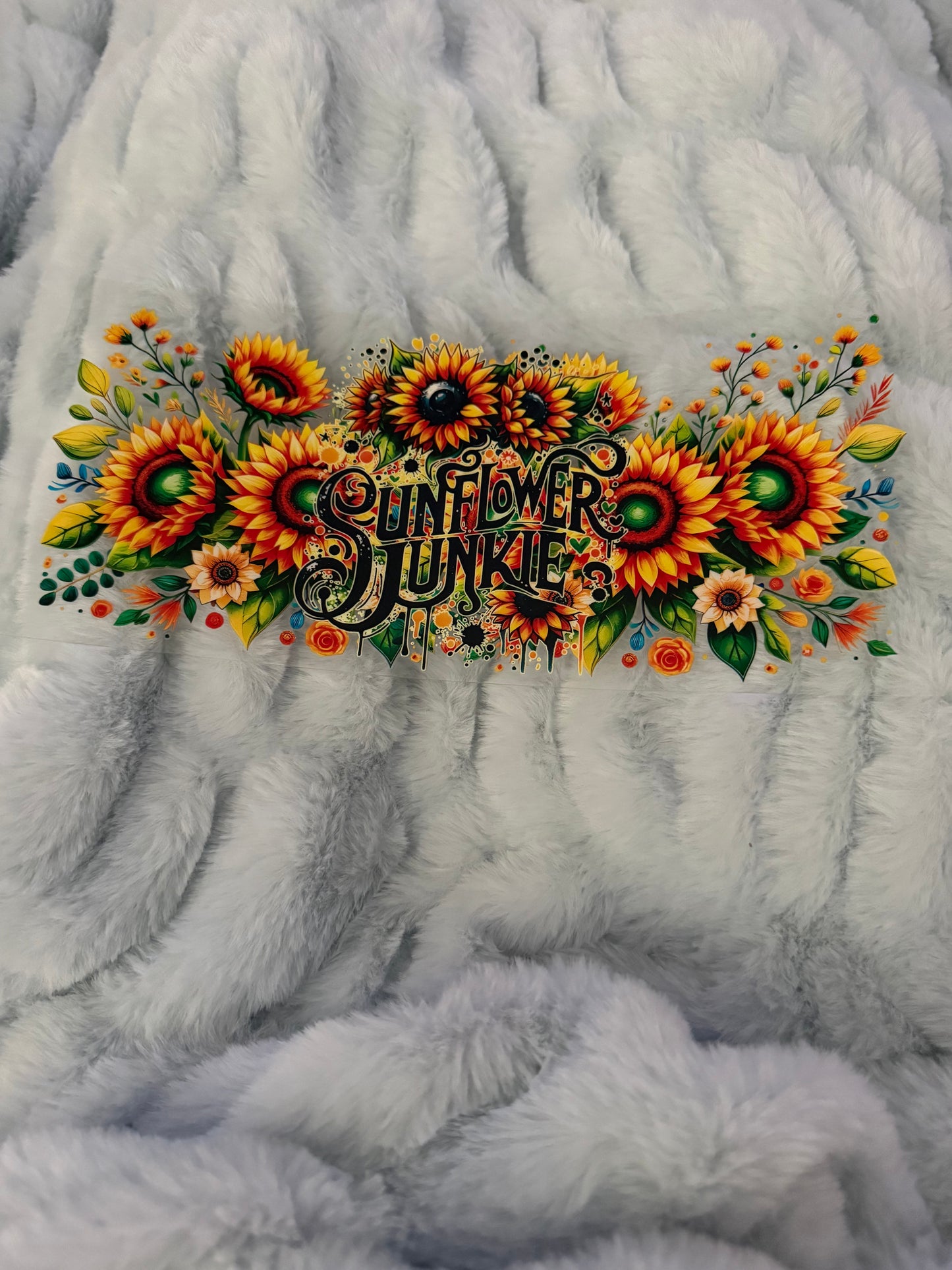 SUNFLOWER JUNKIE
